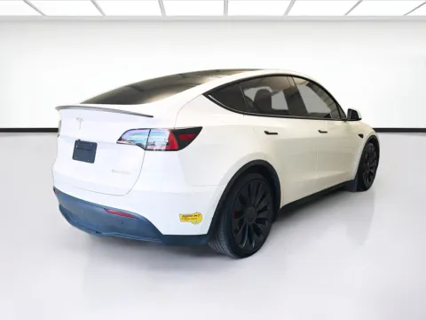 More photos of 2022 Tesla Model Y Performance at STG Montclair, CA