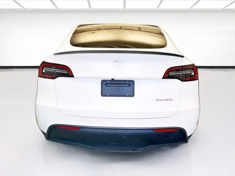 More photos of 2022 Tesla Model Y Performance at STG Montclair, CA