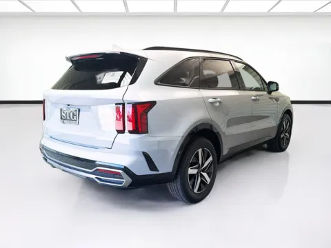 More photos of 2023 Kia Sorento EX at STG Montclair, CA