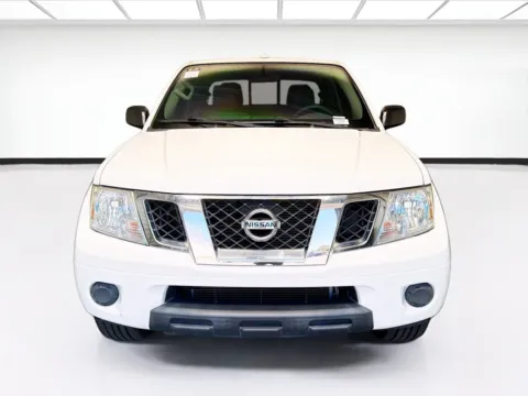 Photos of 2018 Nissan Frontier SV for sale in Montclair, CA at STG Montclair