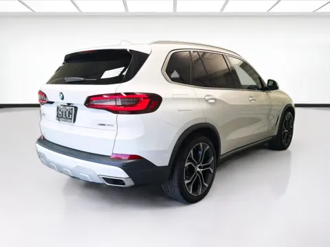 More photos of 2021 BMW X5 xDrive40i at STG Montclair, CA