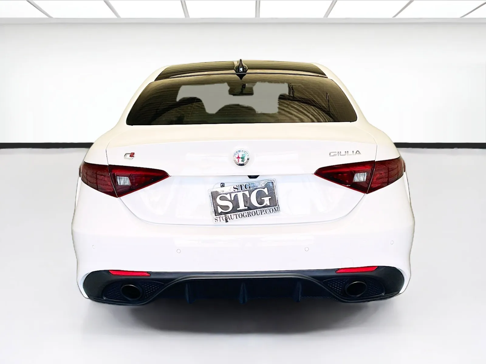 アトール Giulia ジュリア　148 ホワイトミラー アトール Giulia ジュリア 148 ホワイトミラー Giulia | Atoll アトール