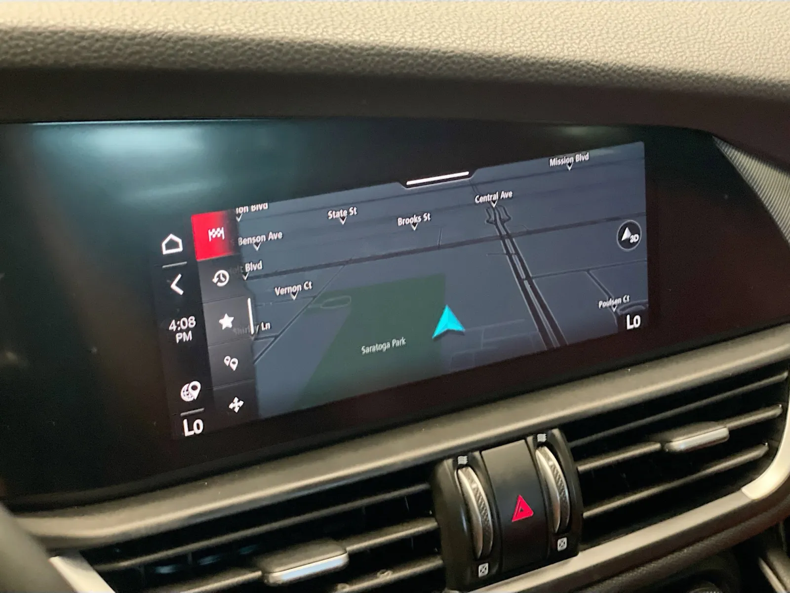 Alfa Romeo Giulia photo 9