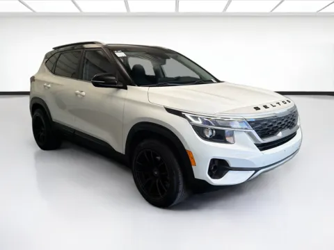 Another view of 2021 Kia Seltos S for sale in Montclair, CA at STG Montclair