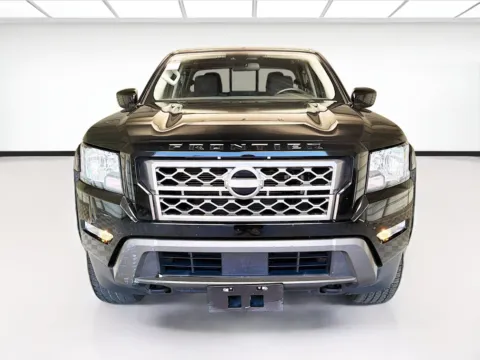 Photos of 2022 Nissan Frontier SV for sale in Montclair, CA at STG Montclair