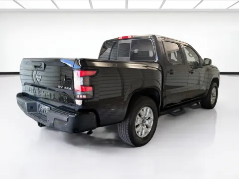 More photos of 2022 Nissan Frontier SV at STG Montclair, CA