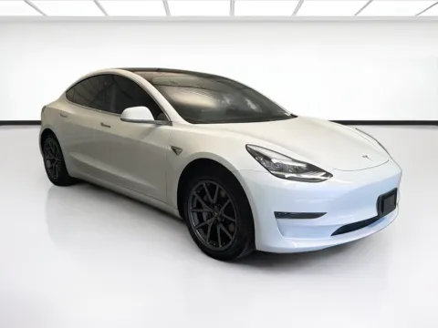 Another view of 2020 Tesla Model 3 Standard Range Plus for sale in Montclair, CA at STG Montclair