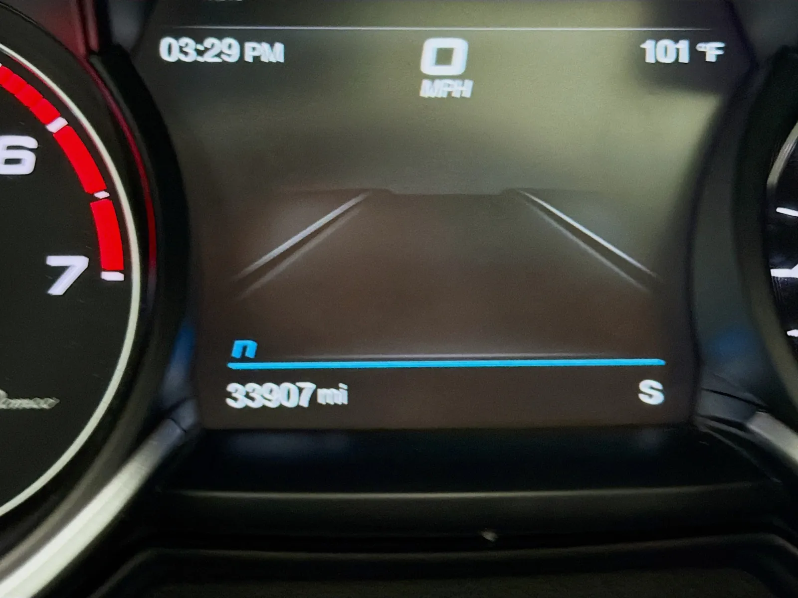 Alfa Romeo Stelvio photo 8