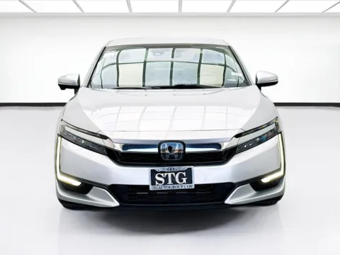 Photos of 2018 Honda Clarity Plug-In Hybrid Touring for sale in Montclair, CA at STG Montclair