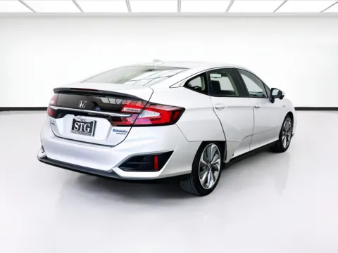 More photos of 2018 Honda Clarity Plug-In Hybrid Touring at STG Montclair, CA