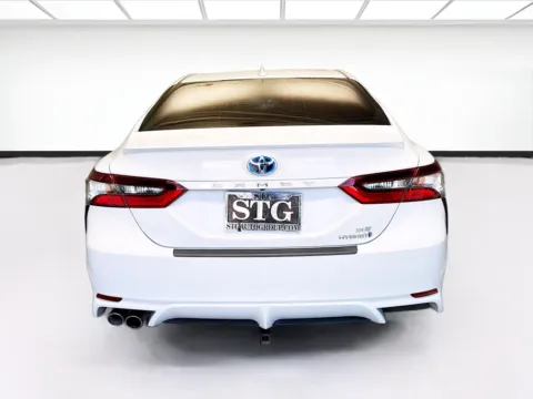 More photos of 2022 Toyota Camry Hybrid SE at STG Montclair, CA