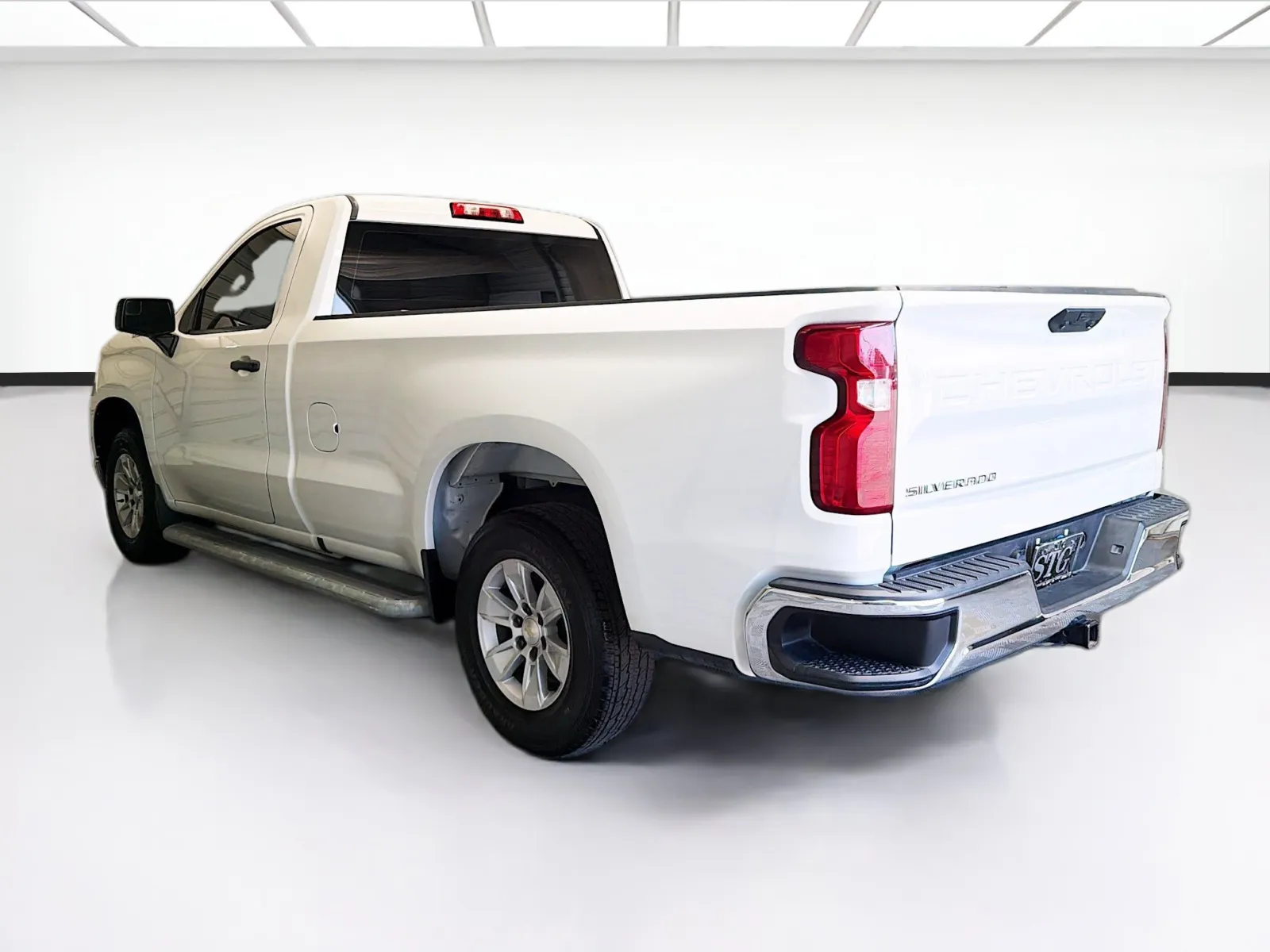 Chevrolet Silverado photo 6