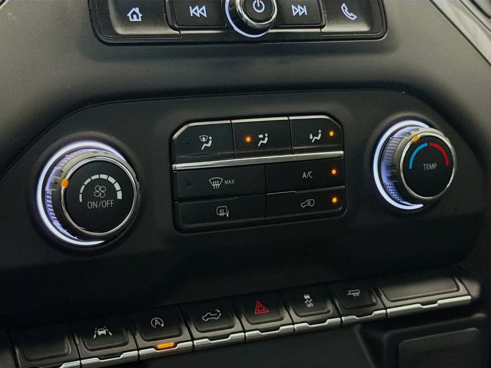 Chevrolet Silverado photo 10