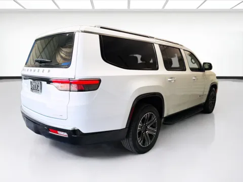 More photos of 2024 Jeep Wagoneer L Series II at STG Montclair, CA
