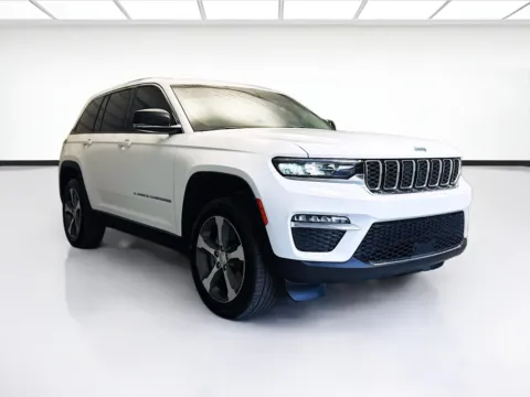 Another view of 2022 Jeep Grand Cherokee 4xe for sale in Montclair, CA at STG Montclair