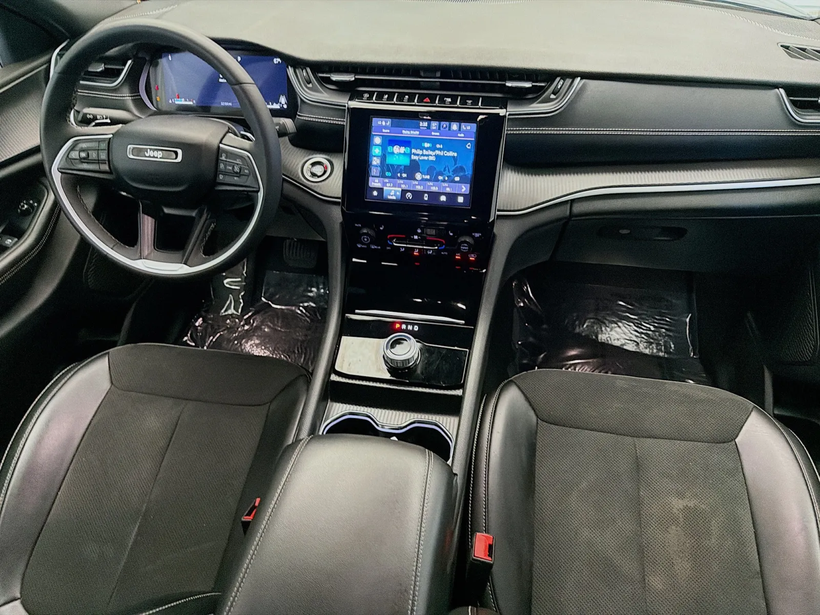 Jeep Grand Cherokee L photo 12