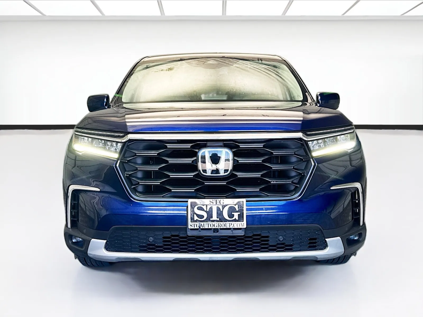 Used 2024 Honda Pilot EX-L 8 Passenger for sale in Montclair, CA