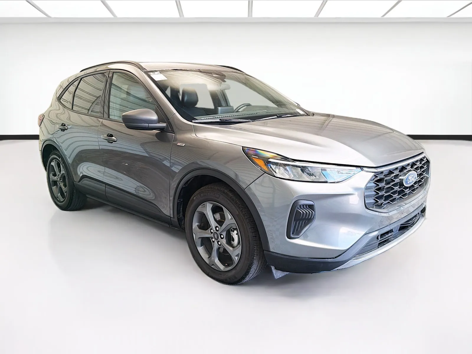 Ford Escape photo 3