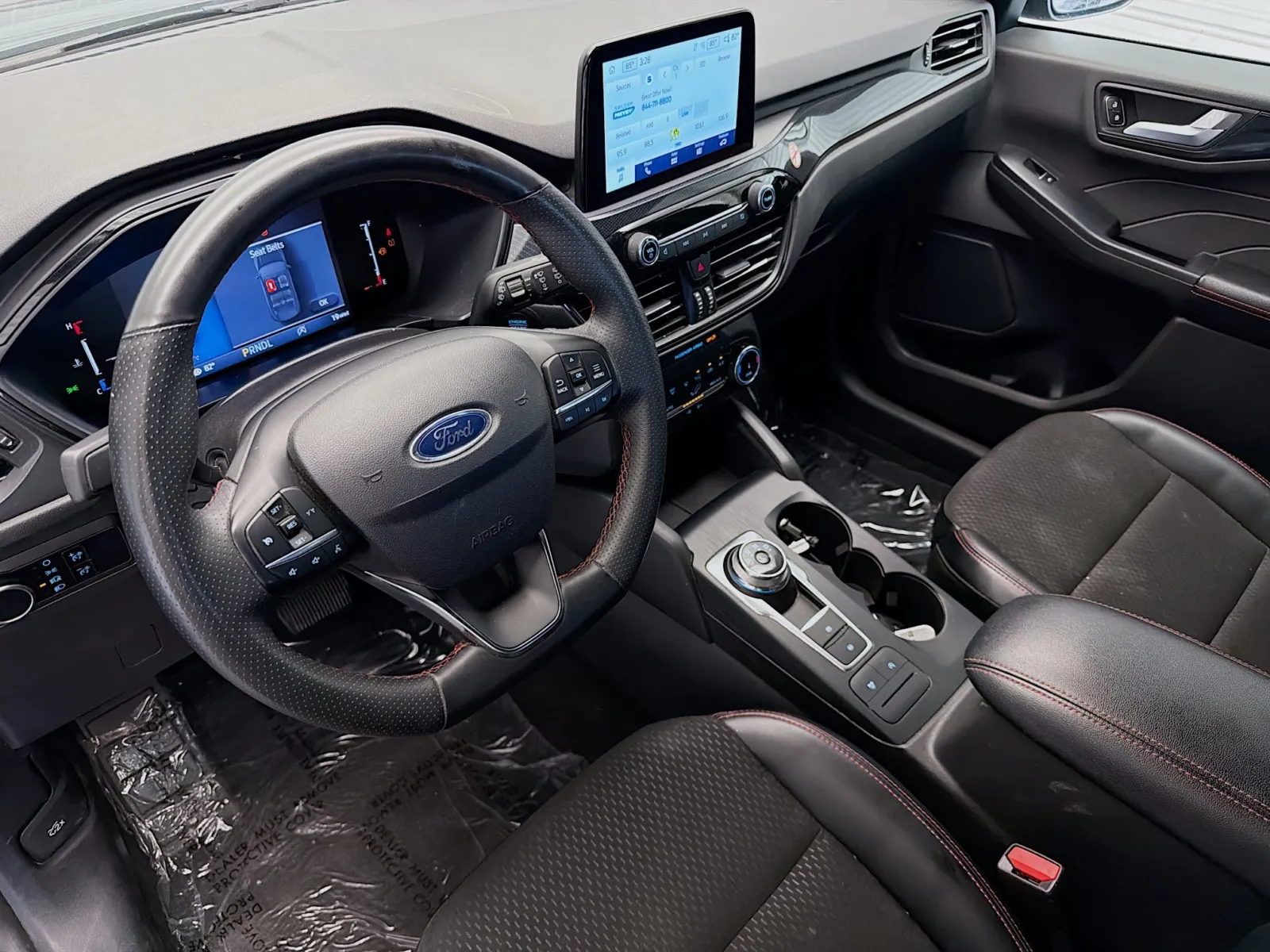 Ford Escape photo 7