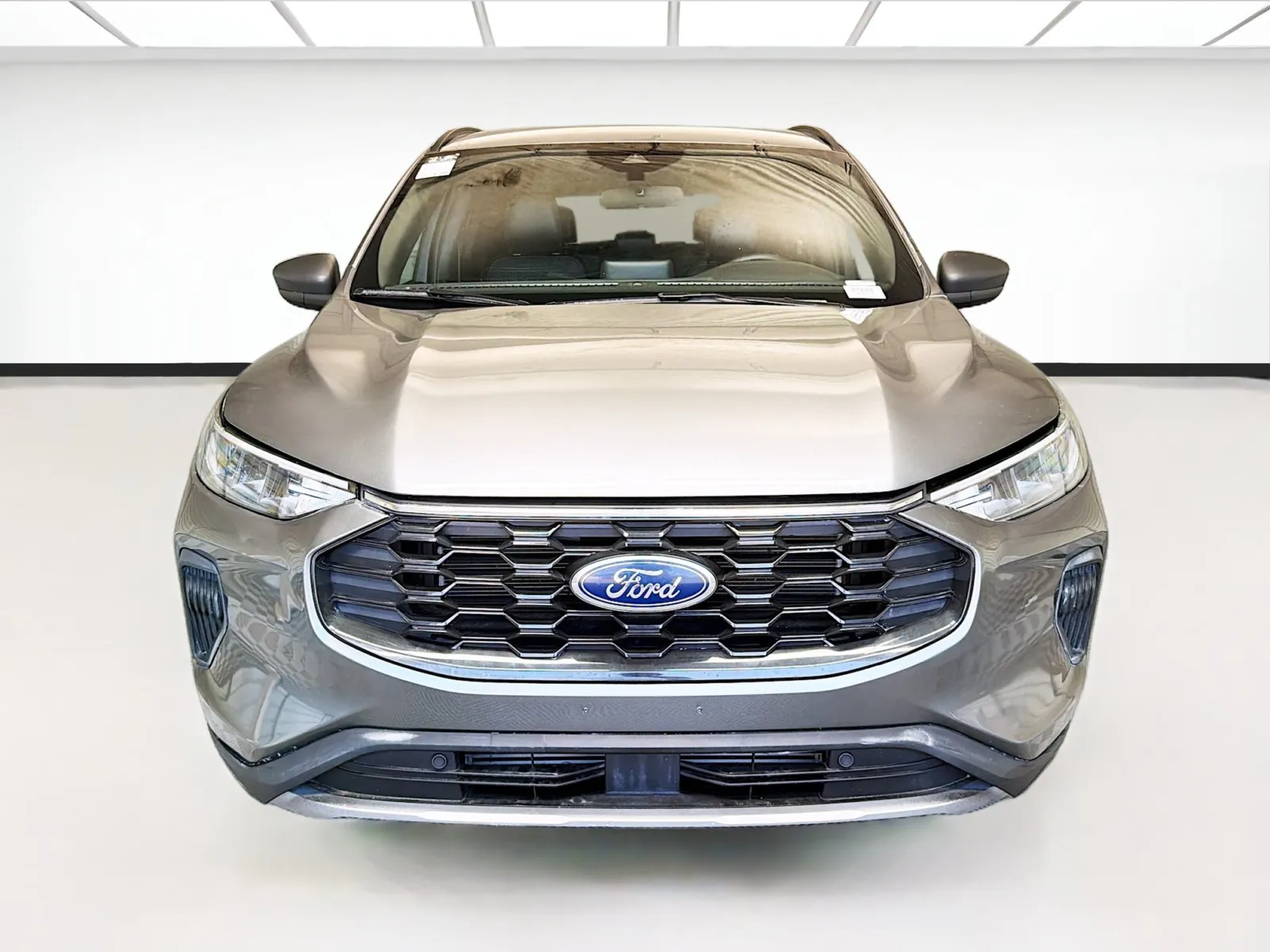 Ford Escape photo 2