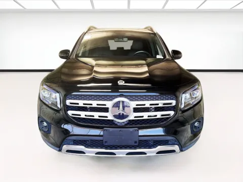 Photos of 2023 Mercedes-Benz GLB 250 for sale in Montclair, CA at STG Montclair
