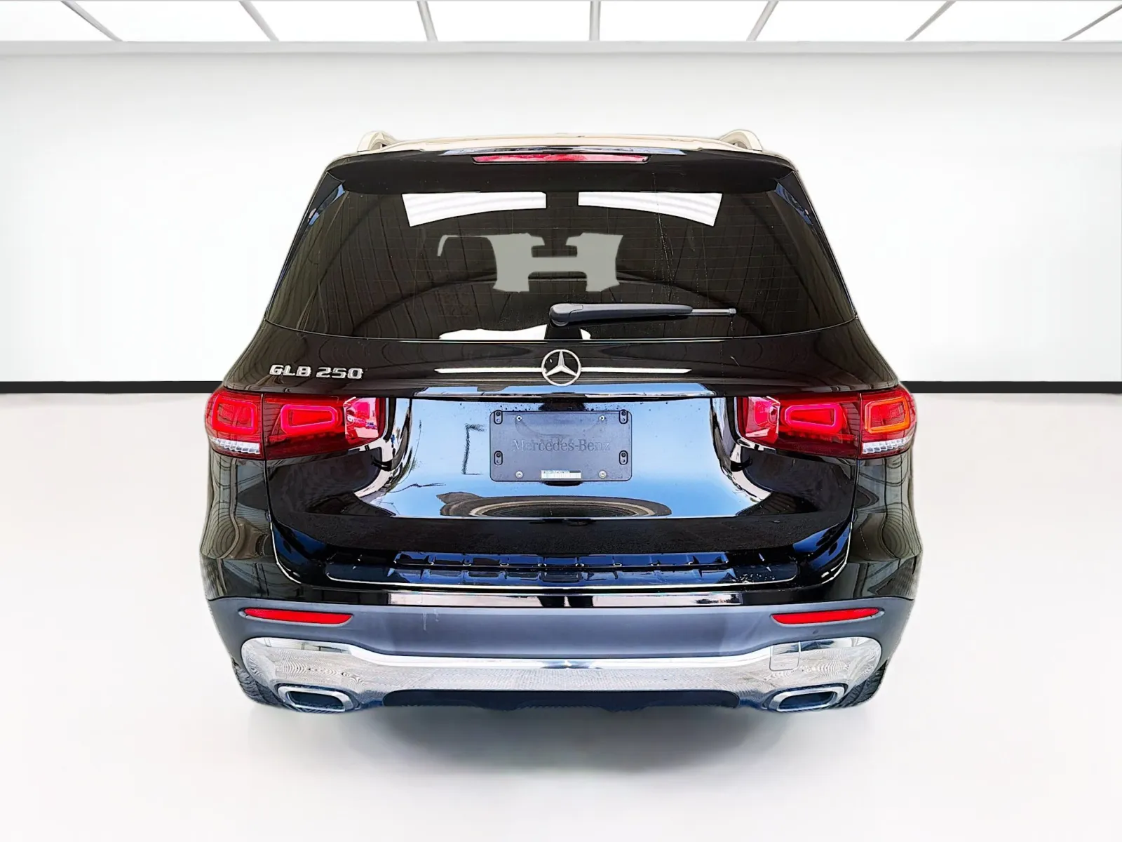 Mercedes-Benz GLB photo 5