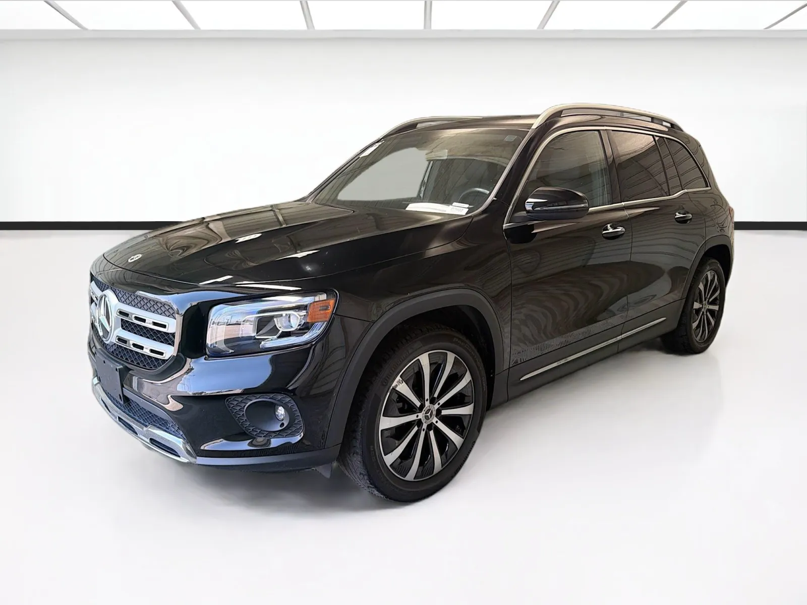 Black 2023 Mercedes-Benz GLB 250 for sale in Montclair, CA