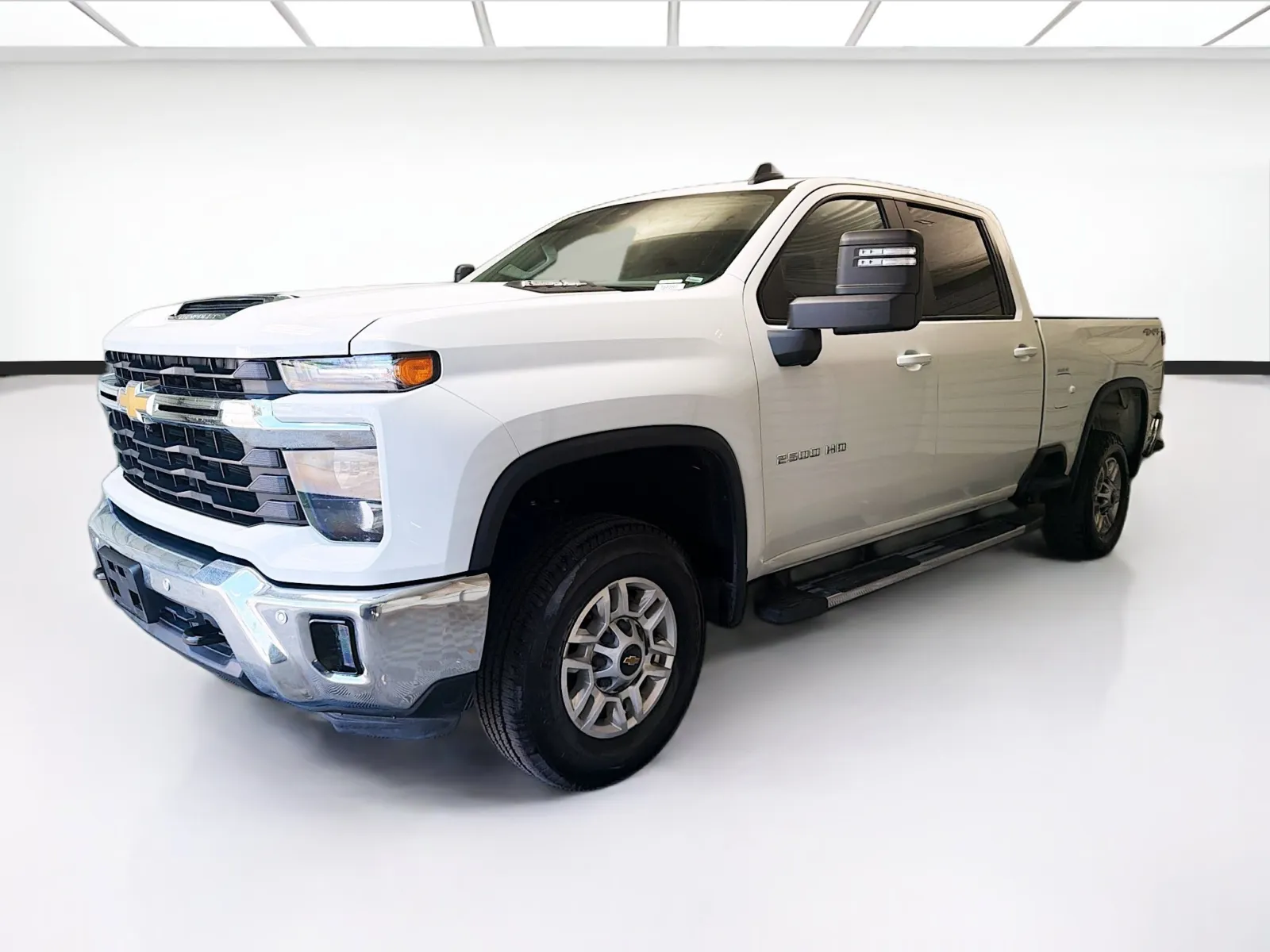 White 2025 Chevrolet Silverado 2500 HD LT for sale in Montclair, CA
