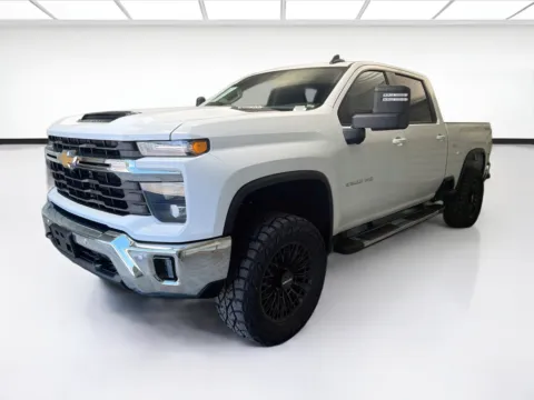 White 2025 Chevrolet Silverado 2500 HD LT for sale in Montclair, CA