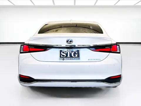 More photos of 2023 Lexus ES 300h w/Premium Package at STG Montclair, CA