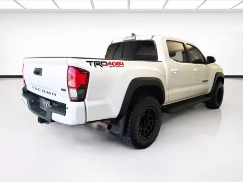 More photos of 2019 Toyota Tacoma TRD Off-Road V6 at STG Montclair, CA