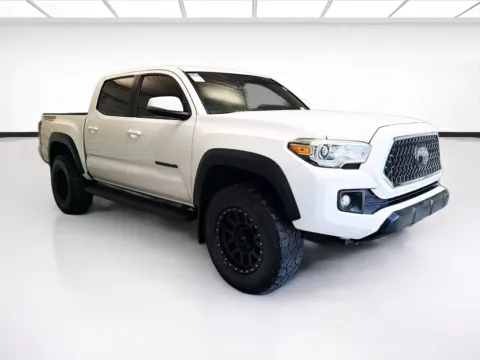 Another view of 2019 Toyota Tacoma TRD Off-Road V6 for sale in Montclair, CA at STG Montclair