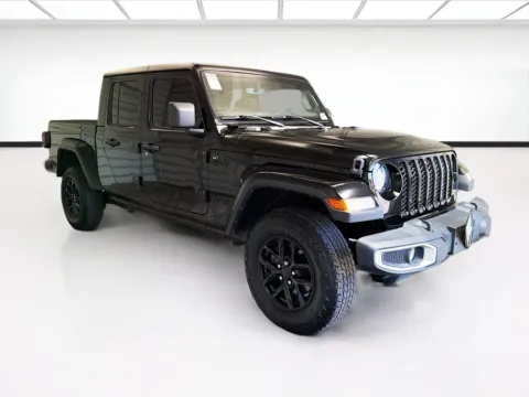 Another view of 2023 Jeep Gladiator Sport S for sale in Montclair, CA at STG Montclair
