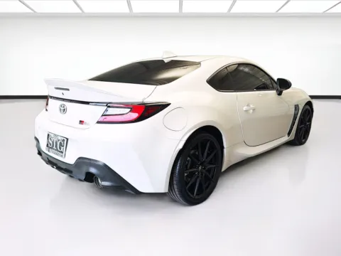 More photos of 2024 Toyota GR86 Premium at STG Montclair, CA