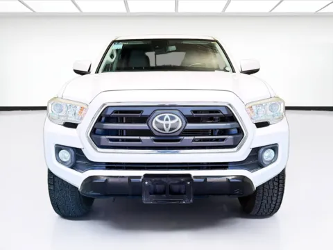 Photos of 2019 Toyota Tacoma SR5 V6 for sale in Montclair, CA at STG Montclair