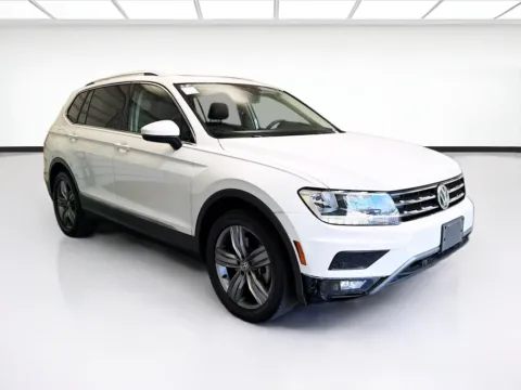 Another view of 2021 Volkswagen Tiguan 2.0T SEL for sale in Montclair, CA at STG Montclair