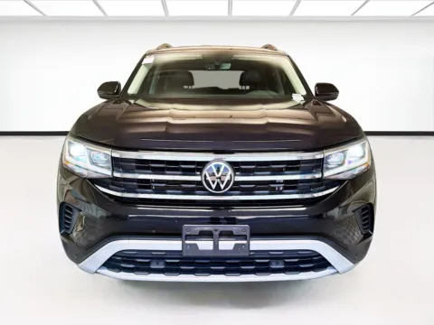 Photos of 2022 Volkswagen Atlas 3.6L V6 SE w/Technology for sale in Montclair, CA at STG Montclair