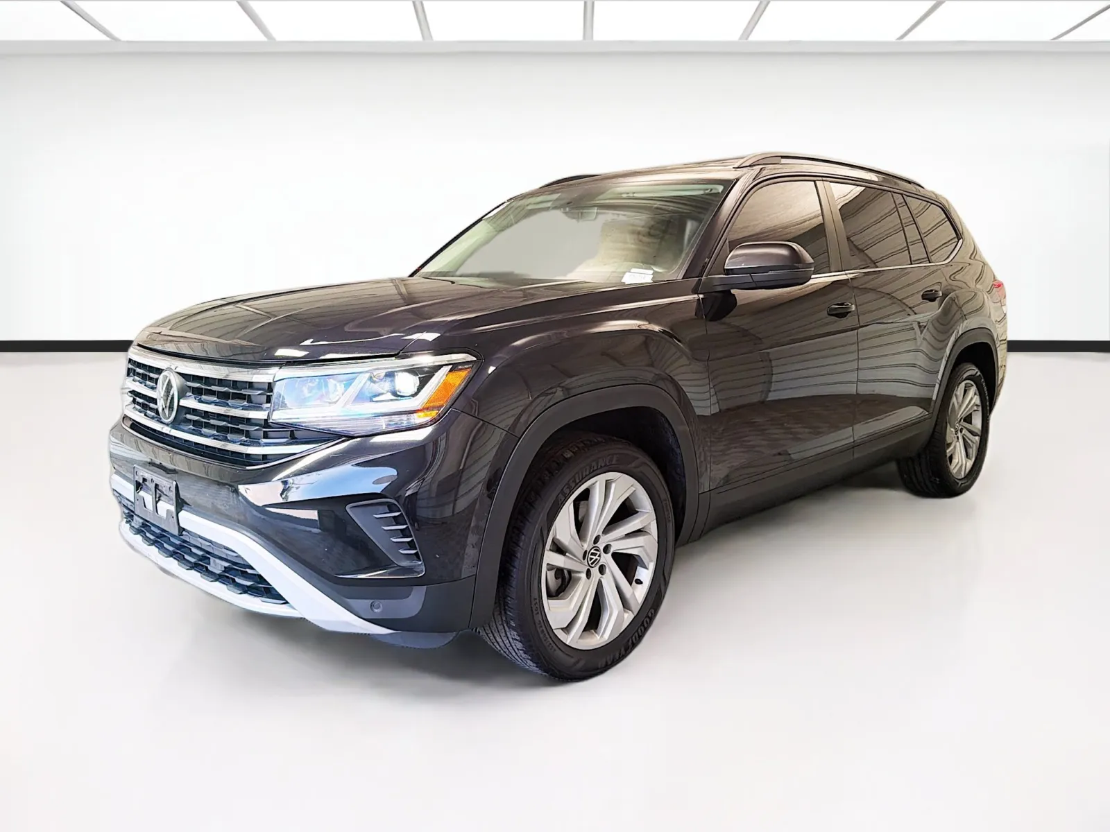 Black 2022 Volkswagen Atlas 3.6L V6 SE w/Technology for sale in Montclair, CA