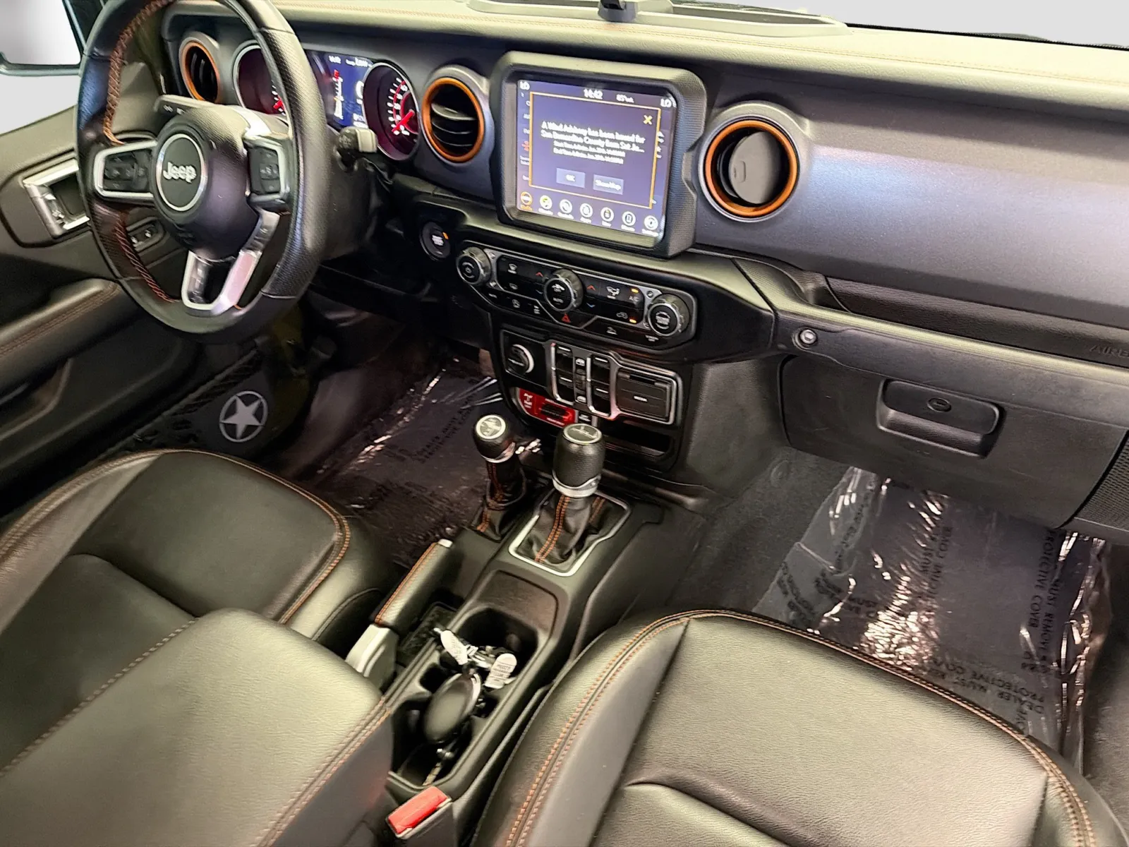 Jeep Gladiator photo 12