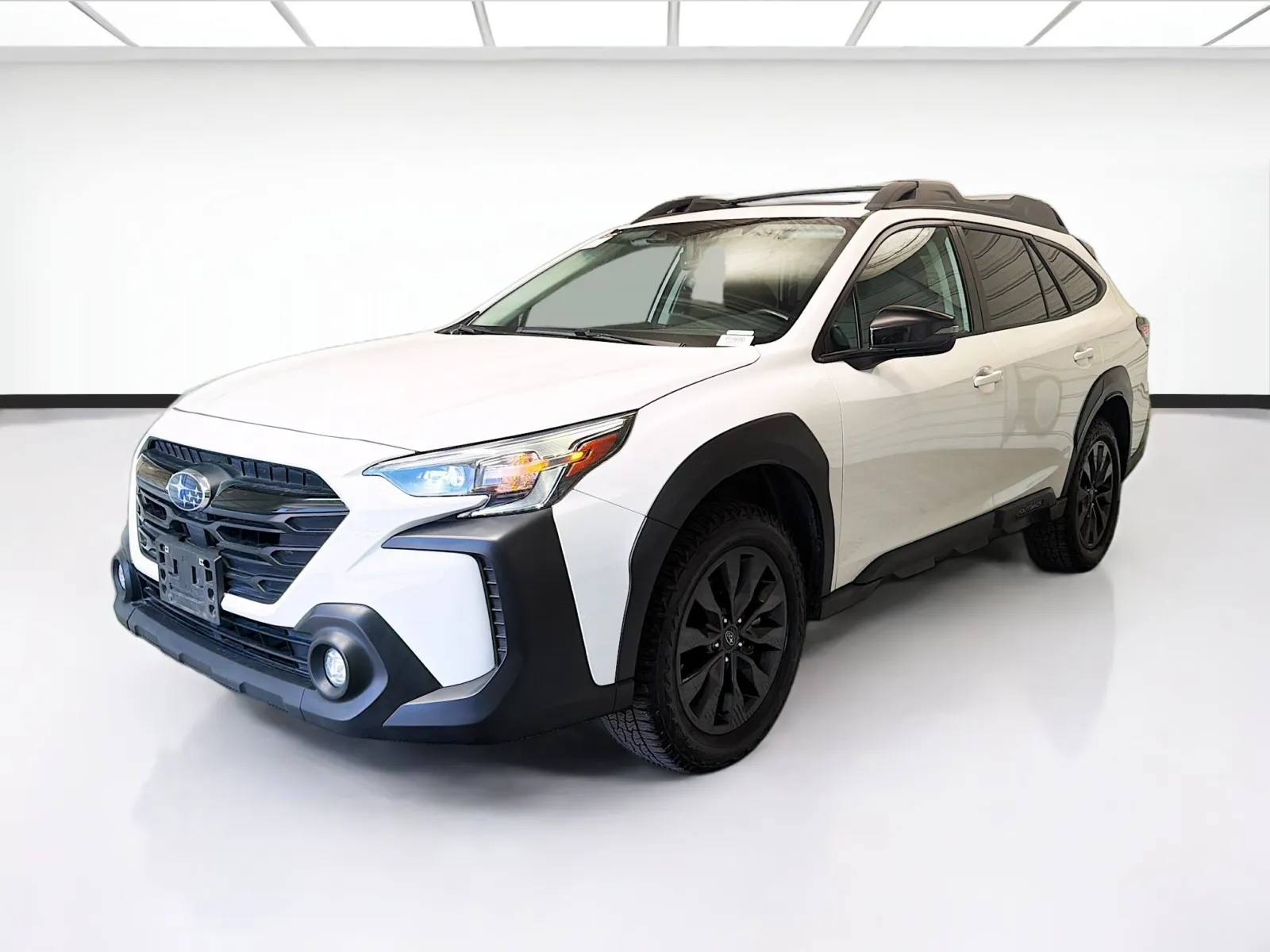 White 2023 Subaru Outback Onyx Edition for sale in Montclair, CA