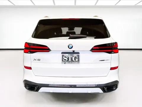 More photos of 2024 BMW X5 sDrive40i at STG Montclair, CA