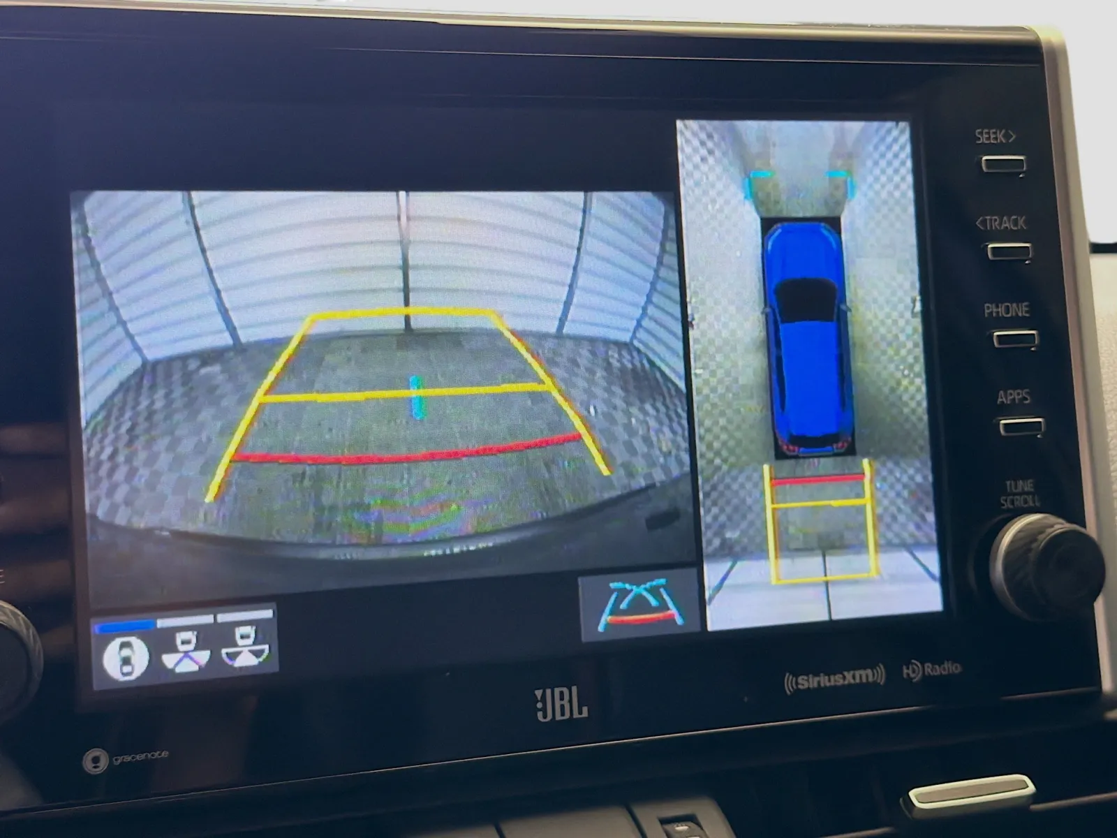 Toyota RAV4 photo 16