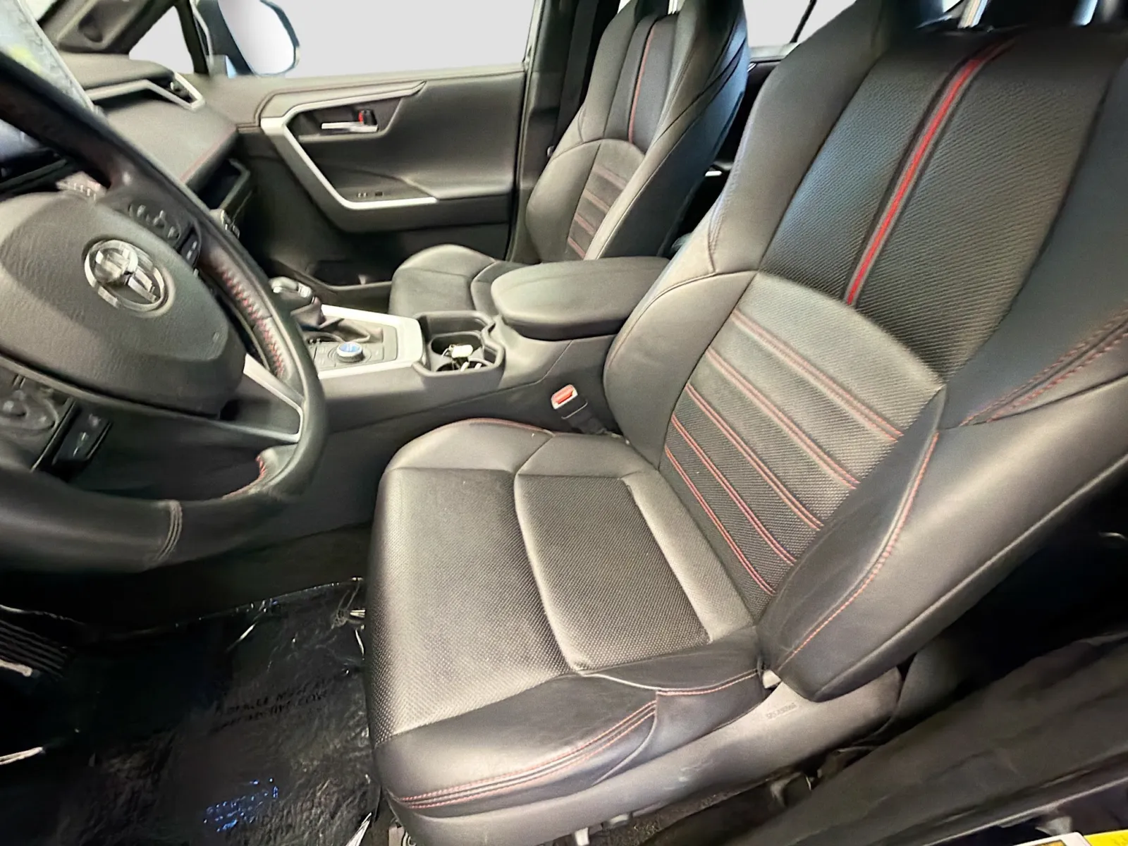 Toyota RAV4 photo 11