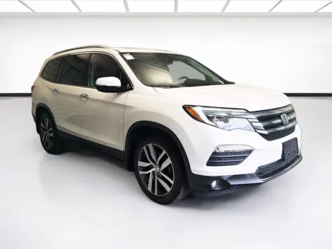 Another view of 2018 Honda Pilot Elite for sale in Montclair, CA at STG Montclair
