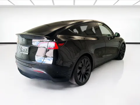 More photos of 2021 Tesla Model Y Performance at STG Montclair, CA