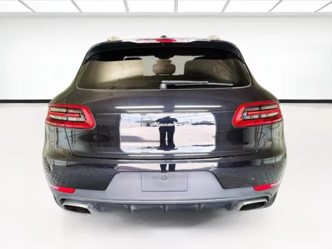 More photos of 2018 Porsche Macan Base w/Premium Package Plus at STG Montclair, CA