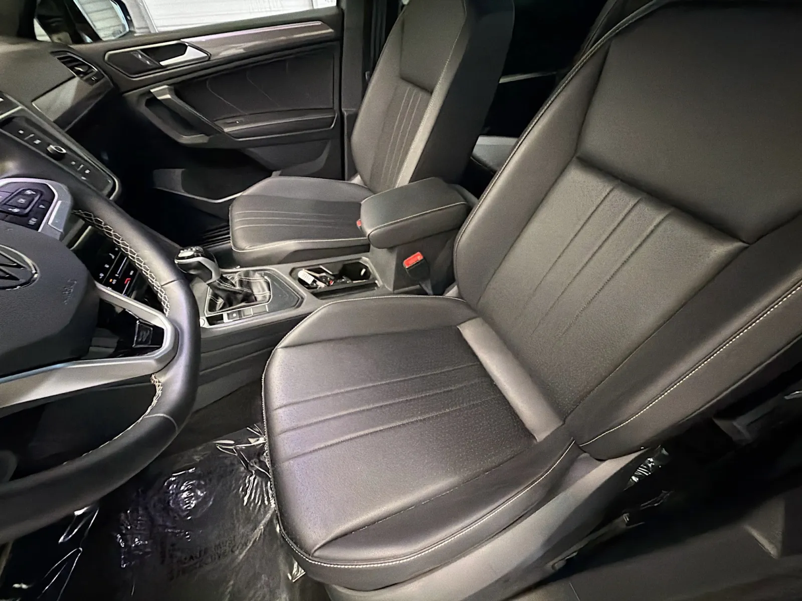 Volkswagen Tiguan photo 11