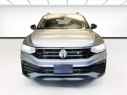 Photos of 2023 Volkswagen Tiguan 2.0T SE R-Line Black for sale in Montclair, CA at STG Montclair