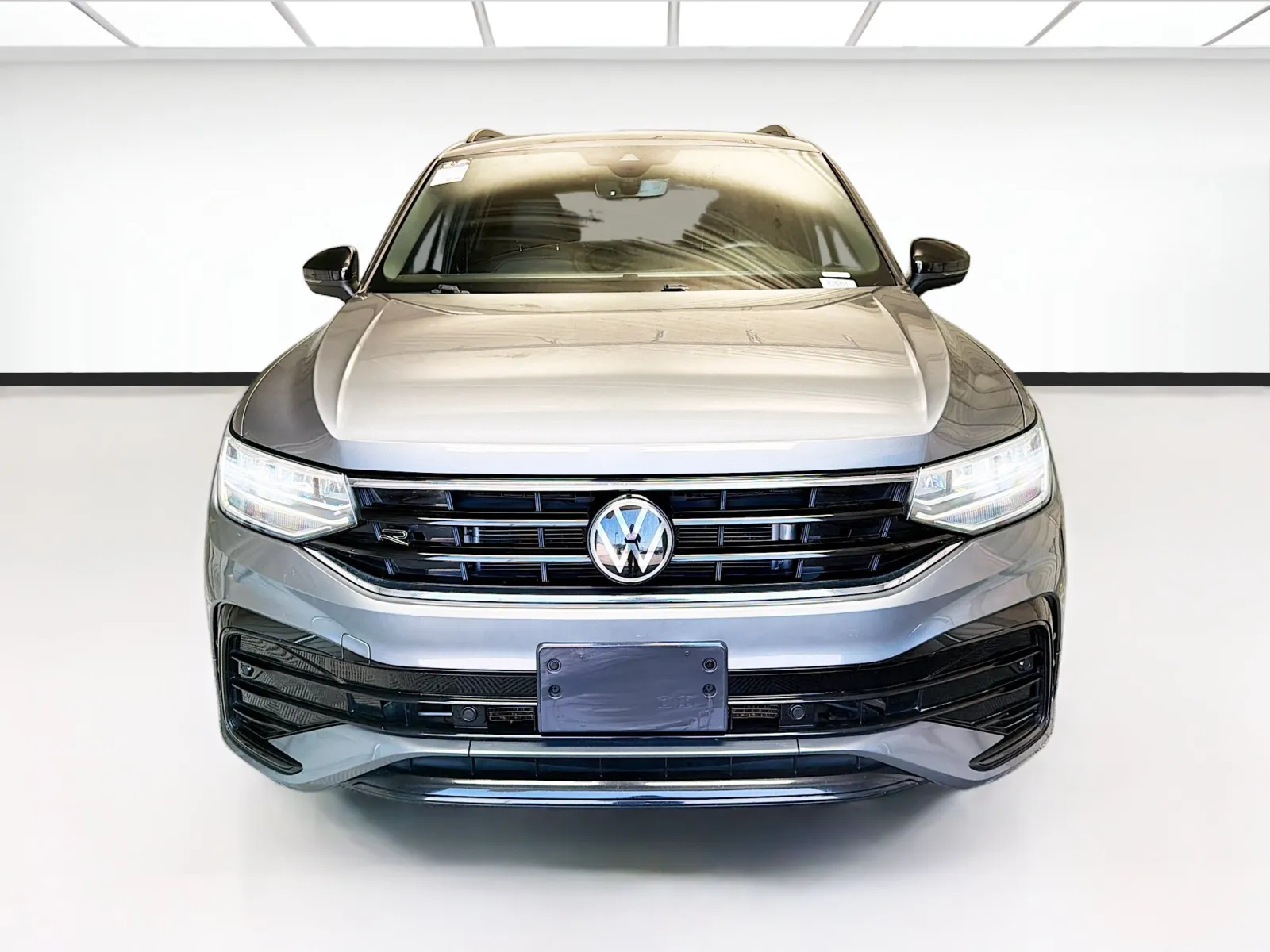 Volkswagen Tiguan photo 2