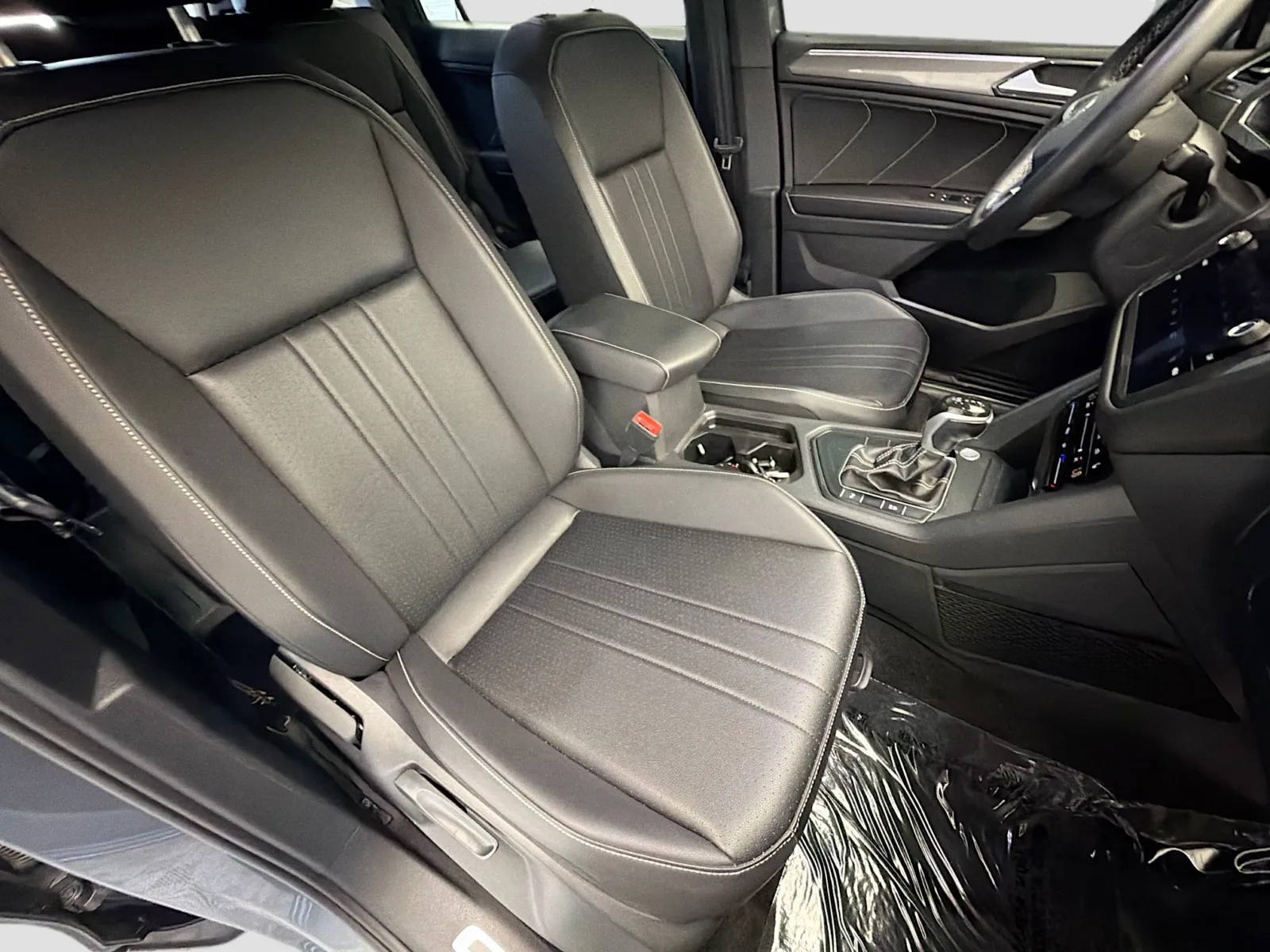 Volkswagen Tiguan photo 16